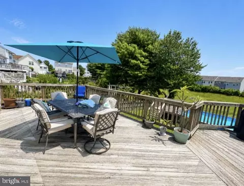 Exterior - 808 White Pine Ln, Joppa, MD 21085 photo 10 of 10