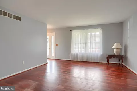 Living - 808 White Pine Ln, Joppa, MD 21085 photo 1 of 4