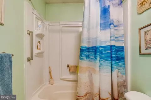 Bath - 1805 Shirley Ave, Joppa, MD 21085 photo 2 of 2