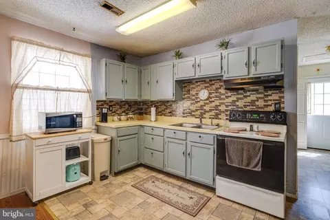 Kitchen - 1805 Shirley Ave, Joppa, MD 21085 photo 2 of 3