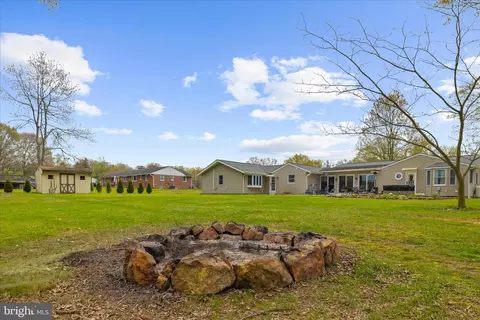 Exterior - 2508 Lincrest Rd, Joppa, MD 21085 photo 10 of 13