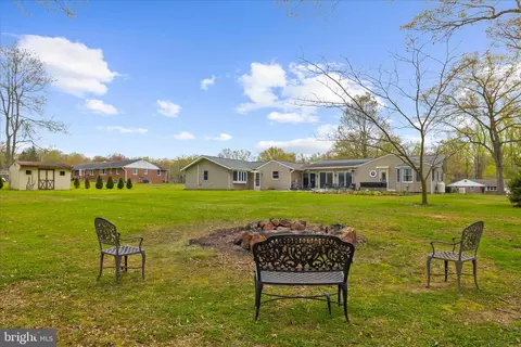 Exterior - 2508 Lincrest Rd, Joppa, MD 21085 photo 9 of 13