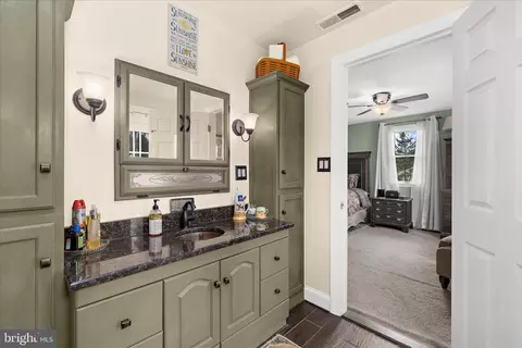 Bath - 2508 Lincrest Rd, Joppa, MD 21085 photo 3 of 5