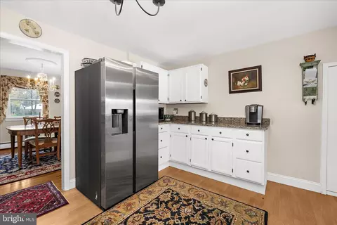 Kitchen - 2508 Lincrest Rd, Joppa, MD 21085 photo 4 of 6
