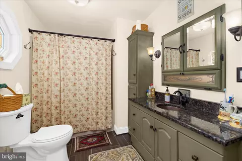 Bath - 2508 Lincrest Rd, Joppa, MD 21085 photo 2 of 5