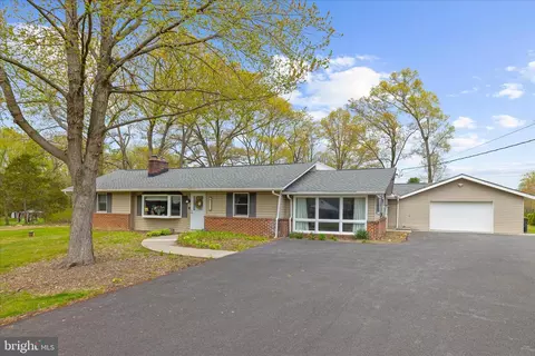 Exterior - 2508 Lincrest Rd, Joppa, MD 21085 photo 5 of 13