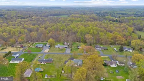 View/Area - 2508 Lincrest Rd, Joppa, MD 21085 photo 5 of 13