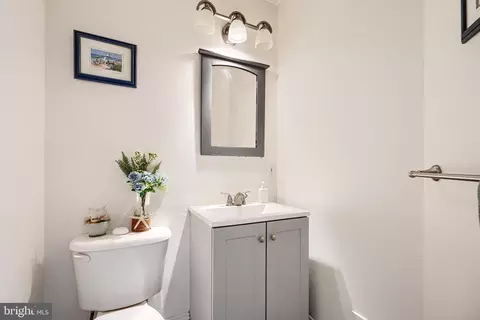 Bath - 537 Cider Press Ct #13, Joppa, MD 21085 photo 1 of 5