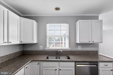 Kitchen - 2222 Tidal View Garth, Abingdon, MD 21009 photo 4 of 5