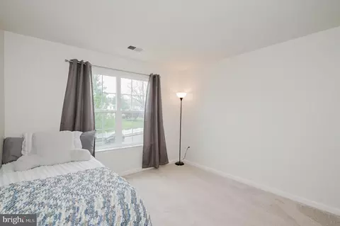 Bedroom - 2623 E Rhododendron Dr, Abingdon, MD 21009 photo 5 of 16