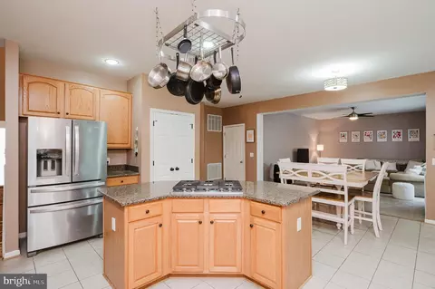 Kitchen - 2623 E Rhododendron Dr, Abingdon, MD 21009 photo 2 of 10