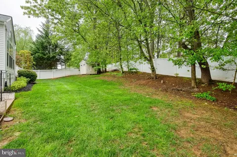 Exterior - 2623 E Rhododendron Dr, Abingdon, MD 21009 photo 12 of 14