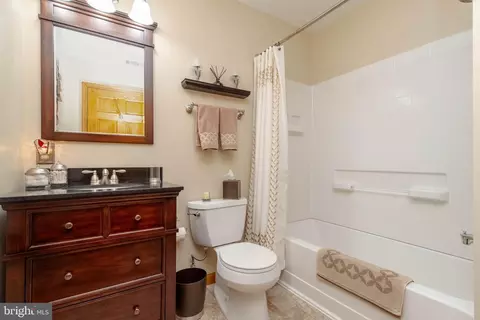 Bath - 110 Shell Cove Ct, Joppa, MD 21085 photo 1 of 2
