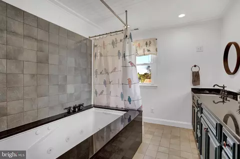 Bath - 4017 E Baker Ave E, Abingdon, MD 21009 photo 3 of 6