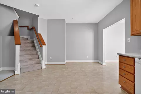 Entry Way - 627 Berwick Ct, Abingdon, MD 21009 photo 2 of 7
