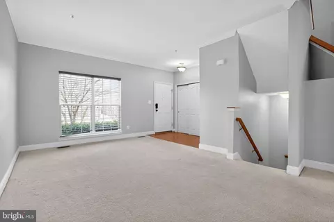 Living - 627 Berwick Ct, Abingdon, MD 21009 photo 1 of 3