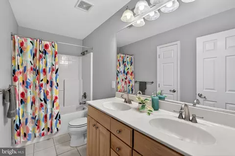Bath - 1315 Hidden Brook Ct, Abingdon, MD 21009 photo 3 of 4