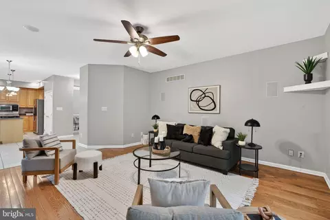 Living - 1315 Hidden Brook Ct, Abingdon, MD 21009 photo 3 of 3
