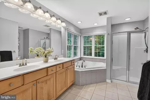 Bath - 1315 Hidden Brook Ct, Abingdon, MD 21009 photo 1 of 4