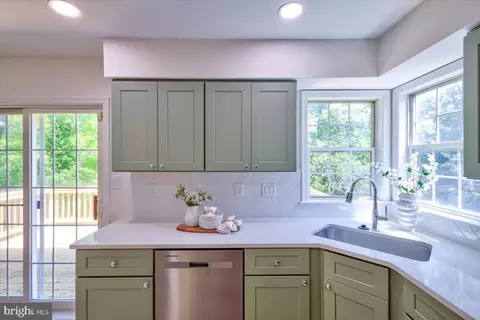 Kitchen - 3632 Skipjack Ct, Abingdon, MD 21009 photo 4 of 4
