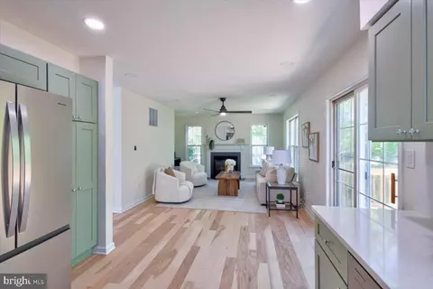 Entry Way - 3632 Skipjack Ct, Abingdon, MD 21009 photo 3 of 6