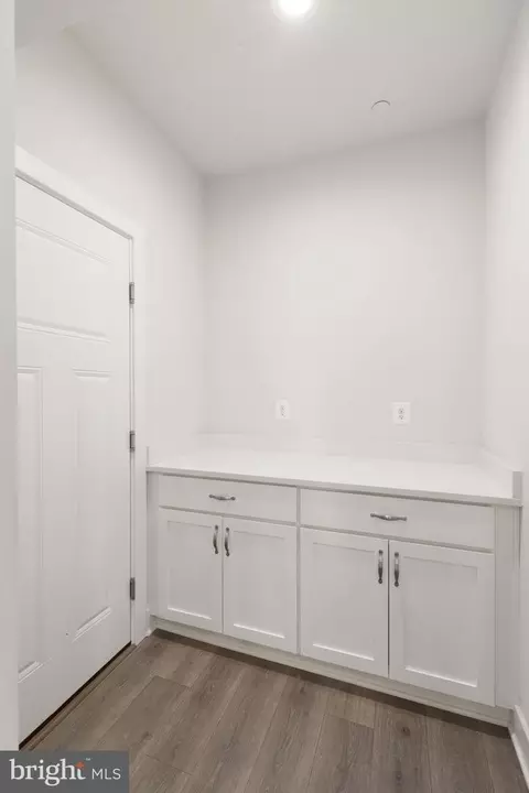 Entry Way - 2511 Easy St, Fallston, MD 21047 photo 4 of 7