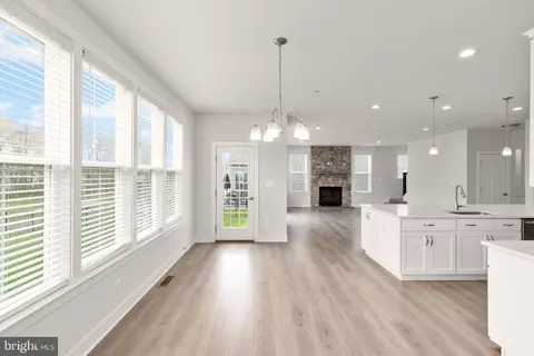 Entry Way - 2511 Easy St, Fallston, MD 21047 photo 3 of 7