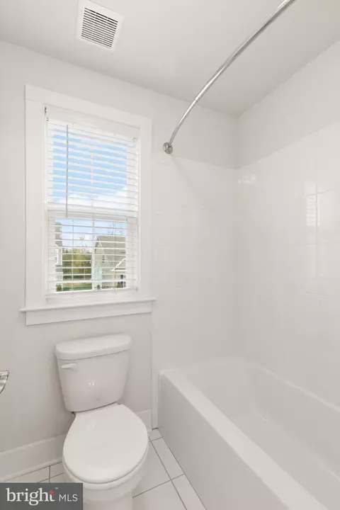 Bath - 2511 Easy St, Fallston, MD 21047 photo 2 of 2