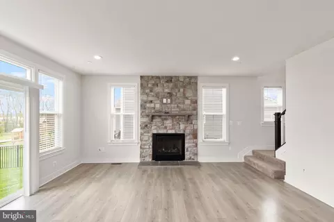 Living - 2511 Easy St, Fallston, MD 21047 photo 5 of 5