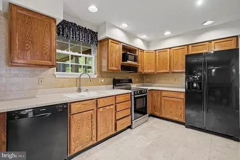 Kitchen - 918 Deer Ct, Abingdon, MD 21009 photo 1 of 2