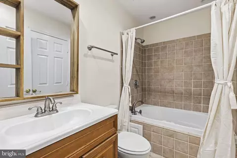 Bath - 193 Ferring Ct, Abingdon, MD 21009 photo 2 of 2
