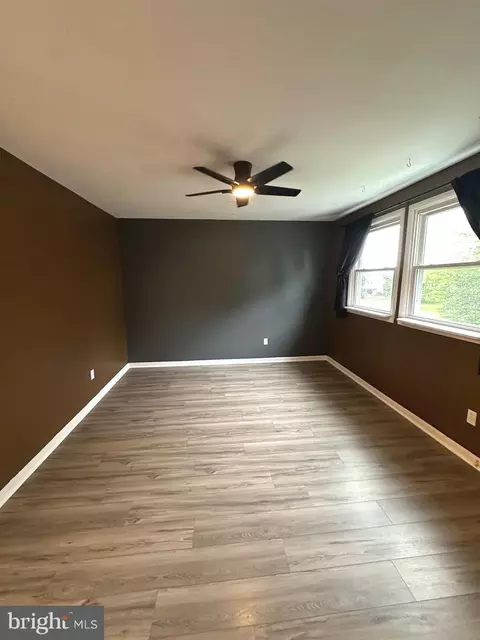 Living - 323 Chimney Oak Dr, Joppa, MD 21085 photo 3 of 3