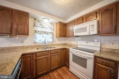 Kitchen - 357 Regal Dr, Abingdon, MD 21009 photo 2 of 3