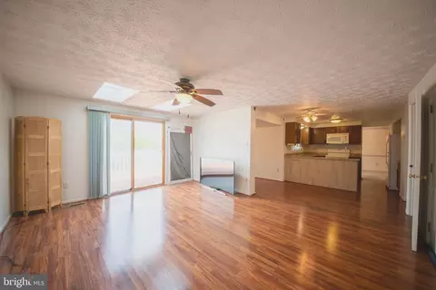 Living - 357 Regal Dr, Abingdon, MD 21009 photo 6 of 8