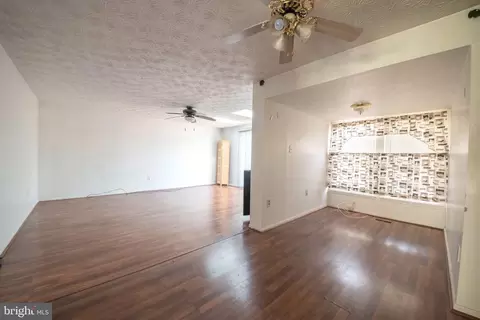 Living - 357 Regal Dr, Abingdon, MD 21009 photo 4 of 8