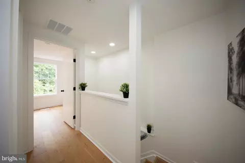 Entry Way - 342 Logan Ct, Abingdon, MD 21009 photo 5 of 8