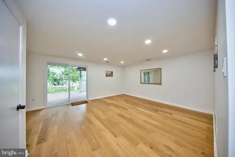 Living - 342 Logan Ct, Abingdon, MD 21009 photo 5 of 6