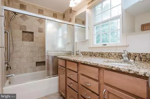 Bath - 1701 Chatsworth Ct, Fallston, MD 21047 photo 2 of 4
