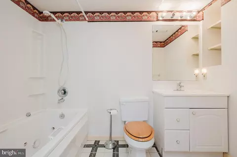 Bath - 1701 Chatsworth Ct, Fallston, MD 21047 photo 4 of 4