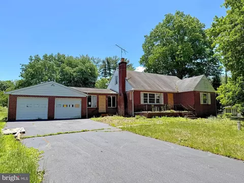 7 Lake Dr, Bel Air, MD 21014