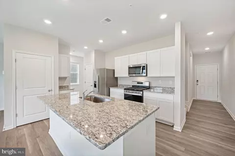 Entry Way - 711 Managrass Dr, Joppa, MD 21085 photo 6 of 22