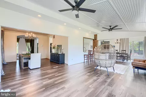 Entry Way - 208 Christopher Rd, Forest Hill, MD 21050 photo 5 of 10