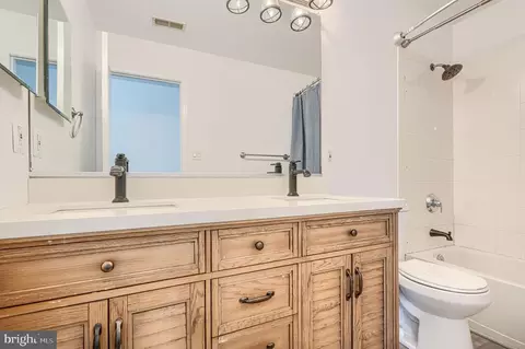 Bath - 208 Christopher Rd, Forest Hill, MD 21050 photo 2 of 9