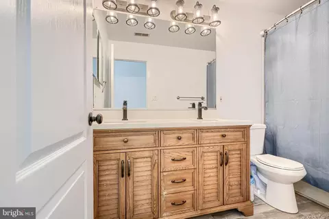 Bath - 208 Christopher Rd, Forest Hill, MD 21050 photo 4 of 9