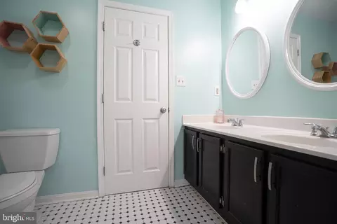 Bath - 203 Ferring Ct, Abingdon, MD 21009 photo 1 of 4