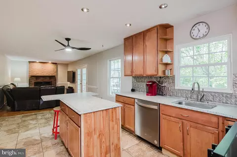 Kitchen - 414 Abbey Cir, Abingdon, MD 21009 photo 1 of 6