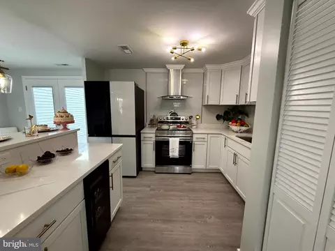 Kitchen - 701 Shore Dr, Joppa, MD 21085 photo 2 of 13