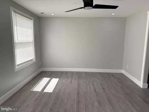 Living - 701 Shore Dr, Joppa, MD 21085 photo 2 of 13