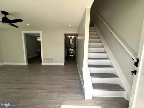 Entry Way - 701 Shore Dr, Joppa, MD 21085 photo 3 of 11