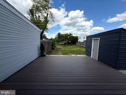Exterior - 701 Shore Dr, Joppa, MD 21085 photo 10 of 16